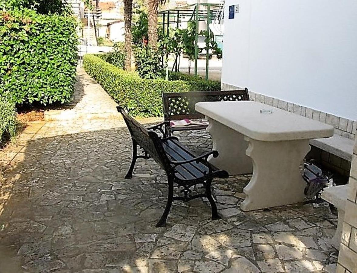 Villa Vienna Novigrad  Екстер'єр фото