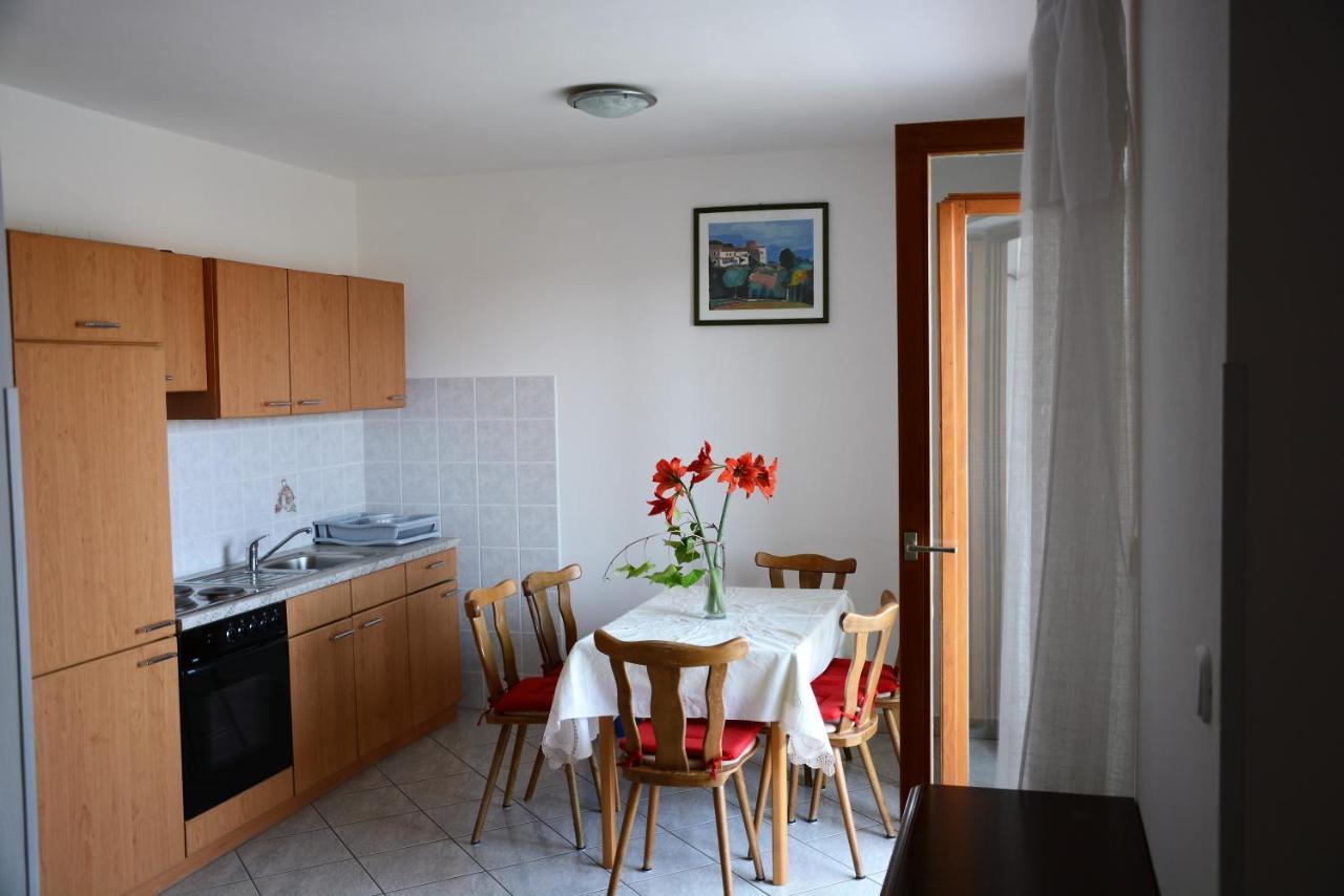 Villa Vienna Novigrad  Екстер'єр фото
